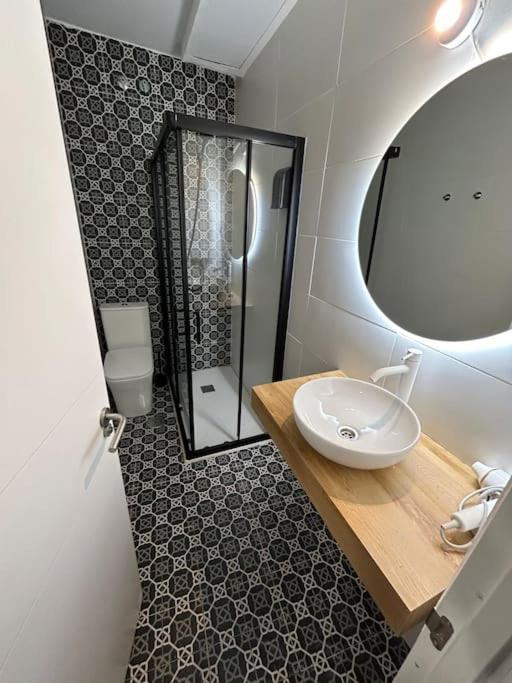 Apartamento Recien Reformado Con 5 Habitaciones Y 3 Banos Madrid Exteriér fotografie